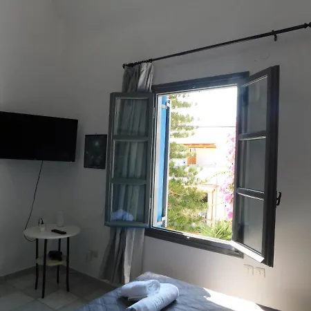Perissa Art Rooms