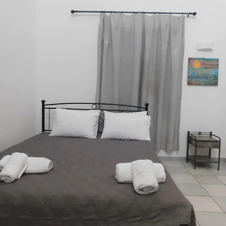 Perissa Art Rooms